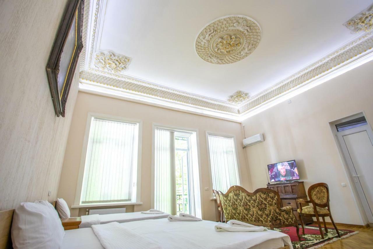 Hotel Veneto Kutaisi Exterior foto